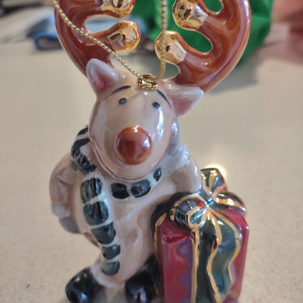 SALR Vintage Ceramic Glazed Reindeer Ornament.